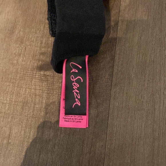 Barely worn La Senza Bra - Picture 3 of 6